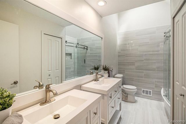 7831 Caberfae Trail, Clarkston, MI 48348