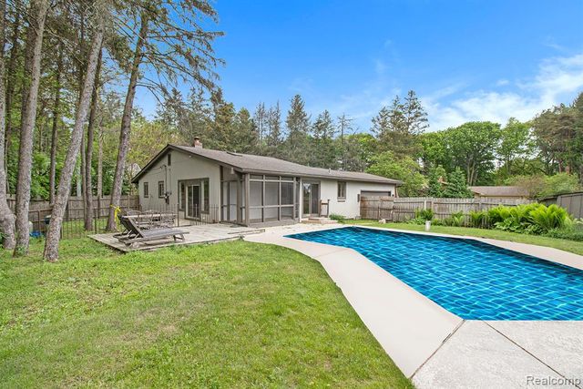 7831 Caberfae Trail, Clarkston, MI 48348