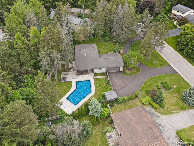 7831 Caberfae Trail, Clarkston, MI 48348