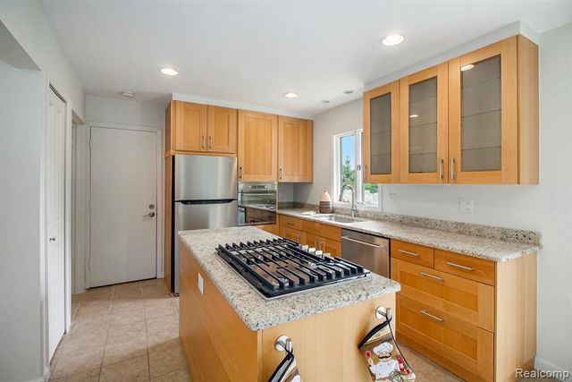 7831 Caberfae Trail, Clarkston, MI 48348