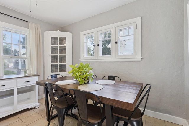 806 Blaine Avenue, Janesville, WI 53545