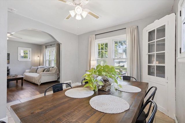 806 Blaine Avenue, Janesville, WI 53545