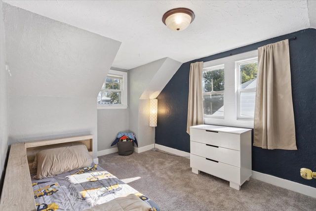 806 Blaine Avenue, Janesville, WI 53545