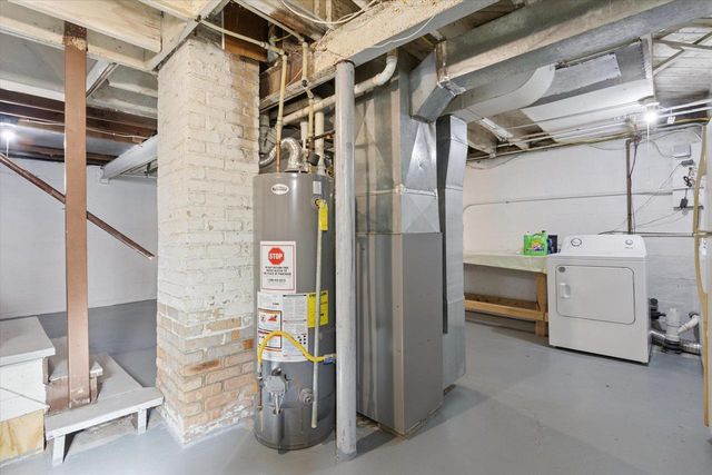 806 Blaine Avenue, Janesville, WI 53545