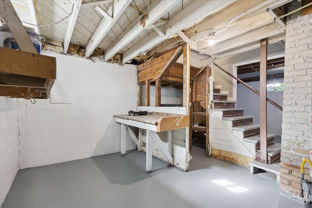 806 Blaine Avenue, Janesville, WI 53545