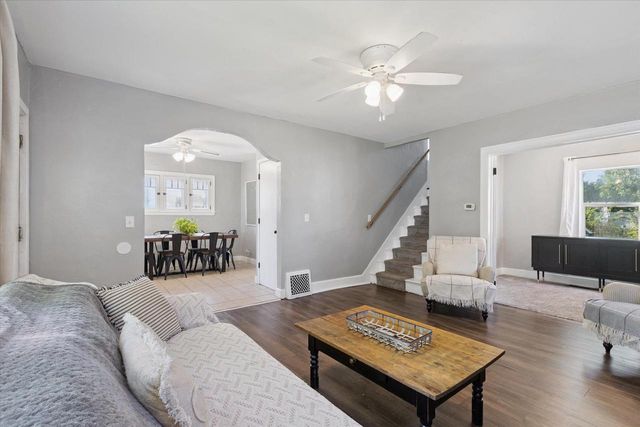 806 Blaine Avenue, Janesville, WI 53545