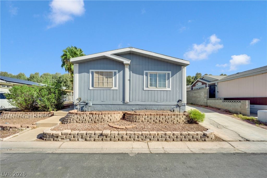5914 Sassy Rose Drive, Las Vegas, NV 89122 — exterior