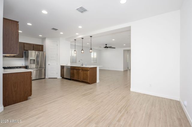 19627 W BADGETT Lane, Litchfield Park, AZ 85340