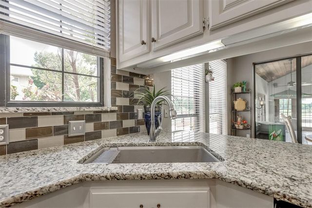 10116 Thompson Avenue, Yukon, OK 73099