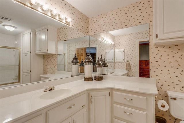 10116 Thompson Avenue, Yukon, OK 73099