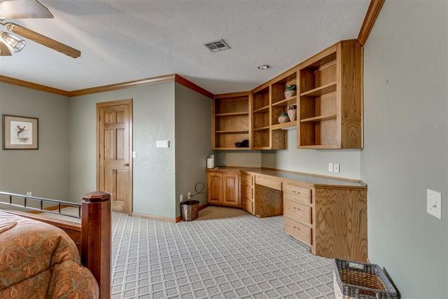 10116 Thompson Avenue, Yukon, OK 73099