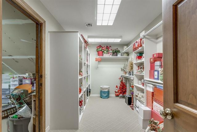 10116 Thompson Avenue, Yukon, OK 73099