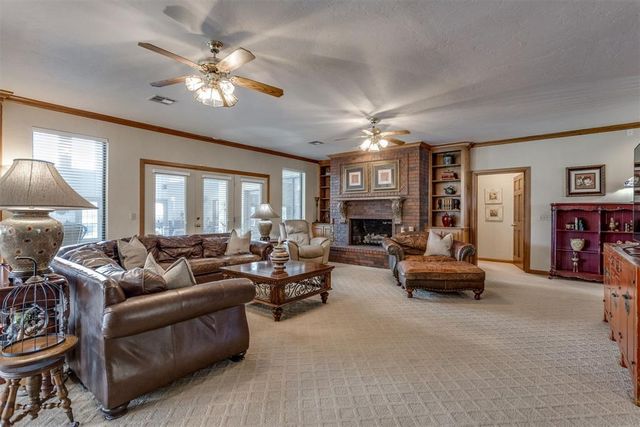 10116 Thompson Avenue, Yukon, OK 73099