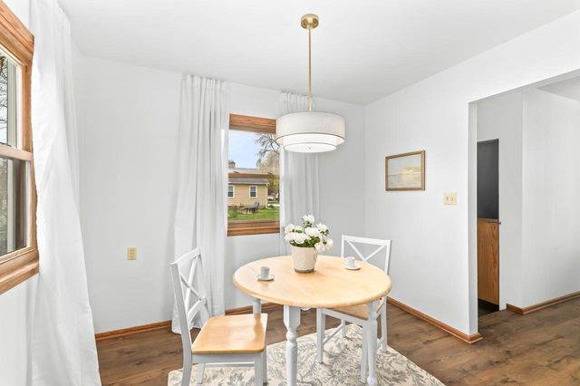 1720 N 117th STREET, Wauwatosa, WI 53226