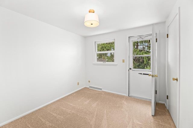 1720 N 117th STREET, Wauwatosa, WI 53226