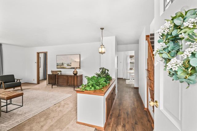 1720 N 117th STREET, Wauwatosa, WI 53226