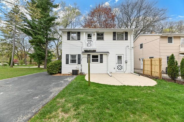 1720 N 117th STREET, Wauwatosa, WI 53226