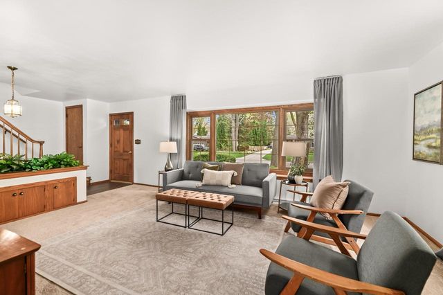 1720 N 117th STREET, Wauwatosa, WI 53226