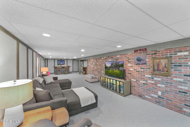 6044 Indian Trail, Sylvania, OH 43560