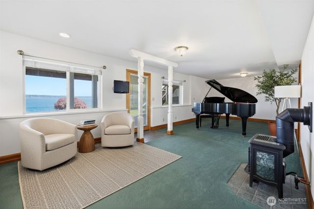 252 Jansen Road, Nordland, WA 98358