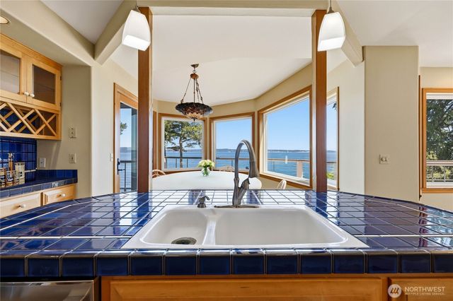 252 Jansen Road, Nordland, WA 98358