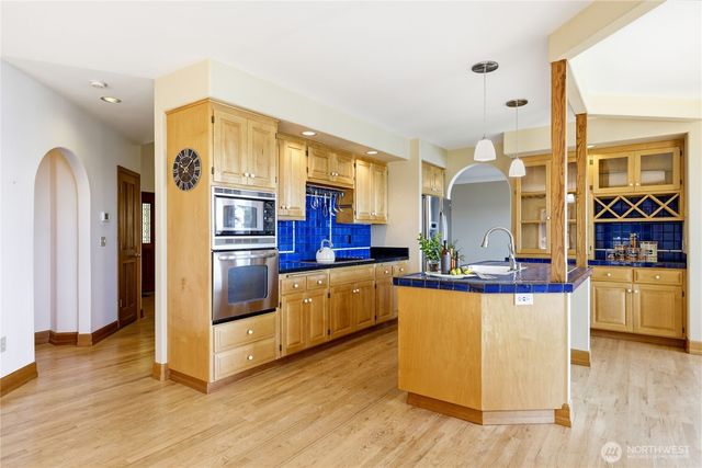 252 Jansen Road, Nordland, WA 98358