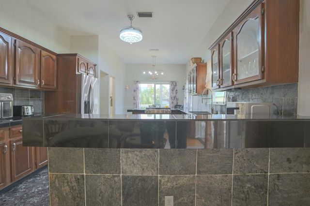 304 Genoa Rd, St Augustine, FL 32084