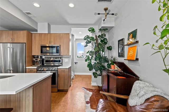 1906 W 38th Avenue, Denver, CO 80211