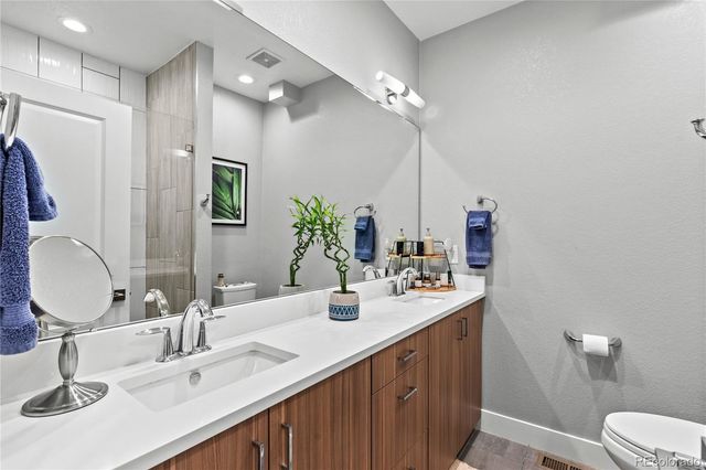 1906 W 38th Avenue, Denver, CO 80211