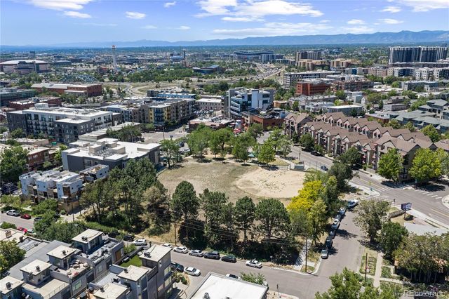 1906 W 38th Avenue, Denver, CO 80211