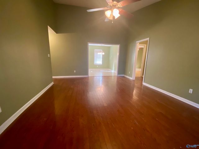 242 Comet Drive, Toney, AL 35773