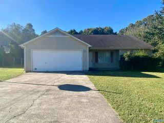 242 Comet Drive, Toney, AL 35773