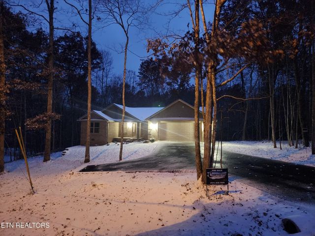 10 T Place Place, Monterey, TN 38574