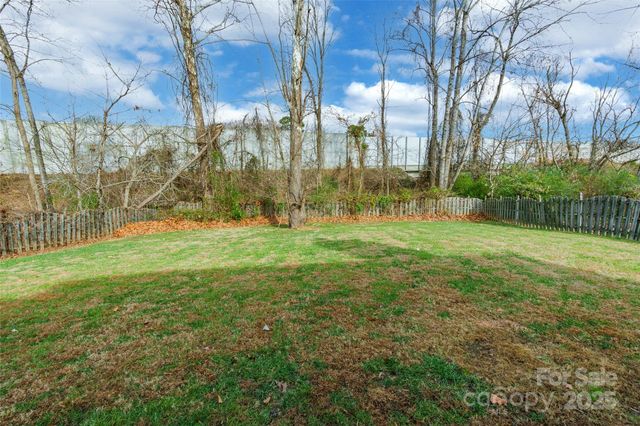 11318 Glenstone Court, Charlotte, NC 28269