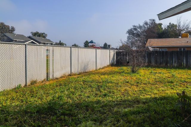 223 S Kady Avenue, Reedley, CA 93654