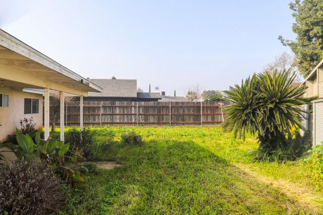 223 S Kady Avenue, Reedley, CA 93654