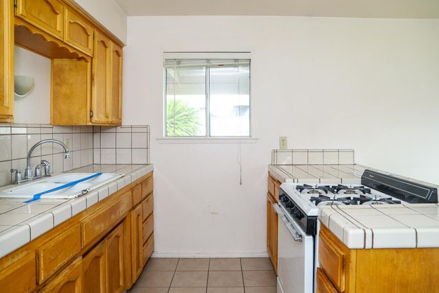 223 S Kady Avenue, Reedley, CA 93654