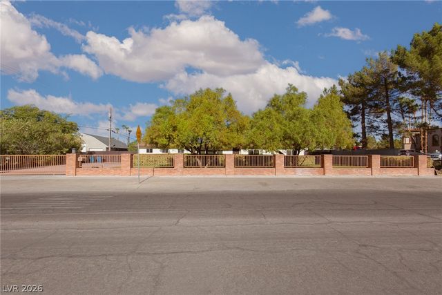 1110 CAHLAN DRIVE, Las Vegas, NV 89102