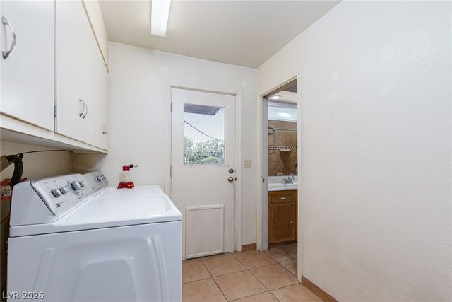 1110 CAHLAN DRIVE, Las Vegas, NV 89102