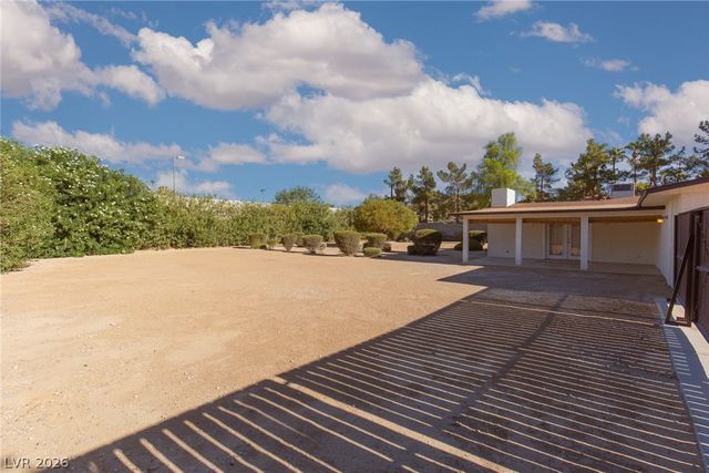 1110 CAHLAN DRIVE, Las Vegas, NV 89102
