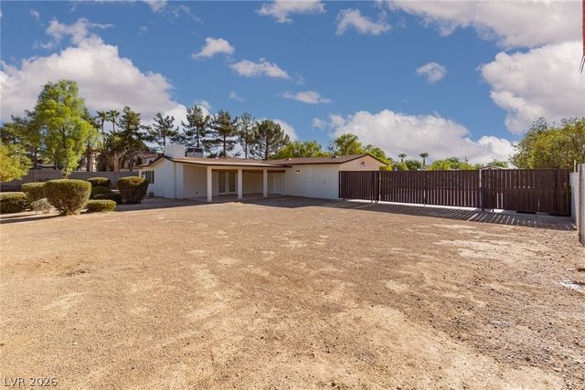 1110 CAHLAN DRIVE, Las Vegas, NV 89102
