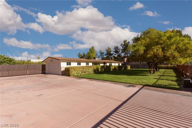1110 CAHLAN DRIVE, Las Vegas, NV 89102