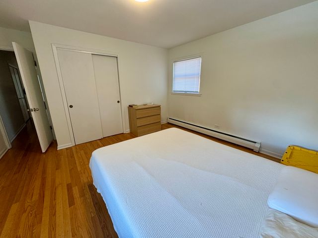 1465 N Northwest Highway, Park Ridge, IL 60068