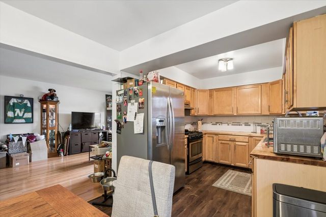 1465 N Northwest Highway, Park Ridge, IL 60068