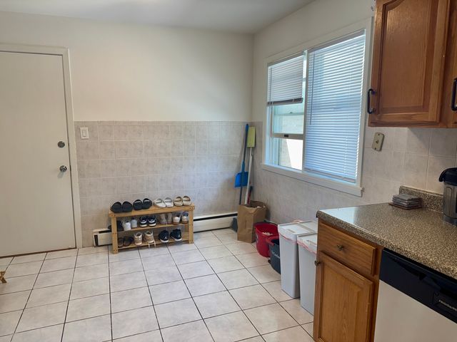 1465 N Northwest Highway, Park Ridge, IL 60068