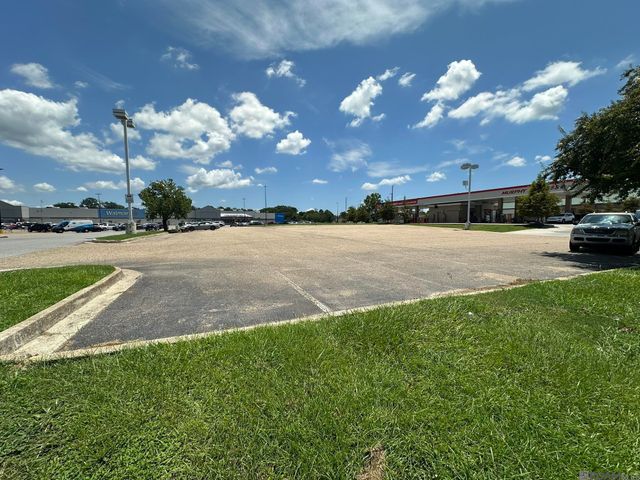 900 S Range Ave, Denham Springs, LA 70726
