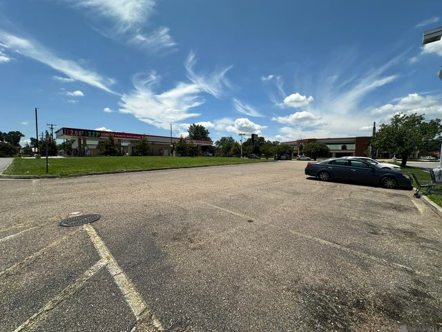 900 S Range Ave, Denham Springs, LA 70726