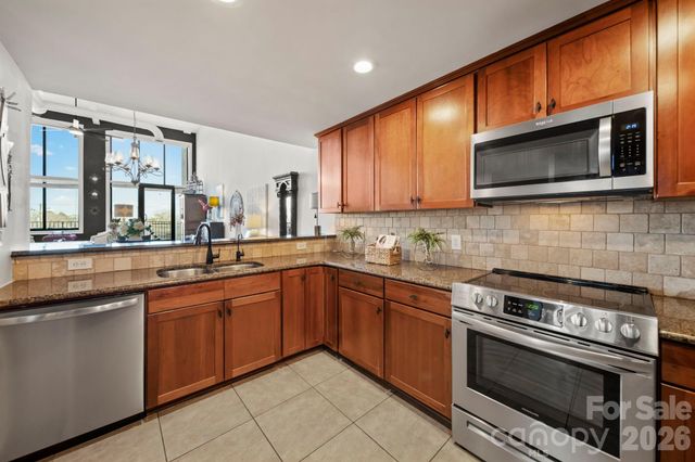 589 Catawba Street E, Belmont, NC 28012