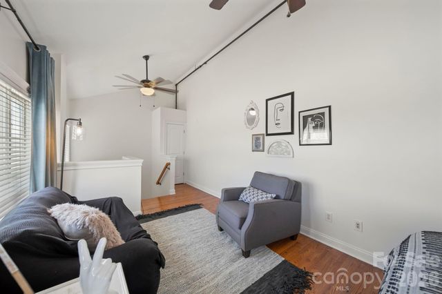 589 Catawba Street E, Belmont, NC 28012