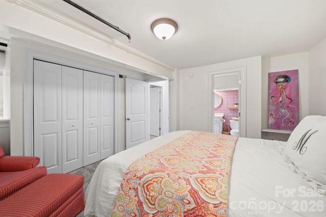 589 Catawba Street E, Belmont, NC 28012